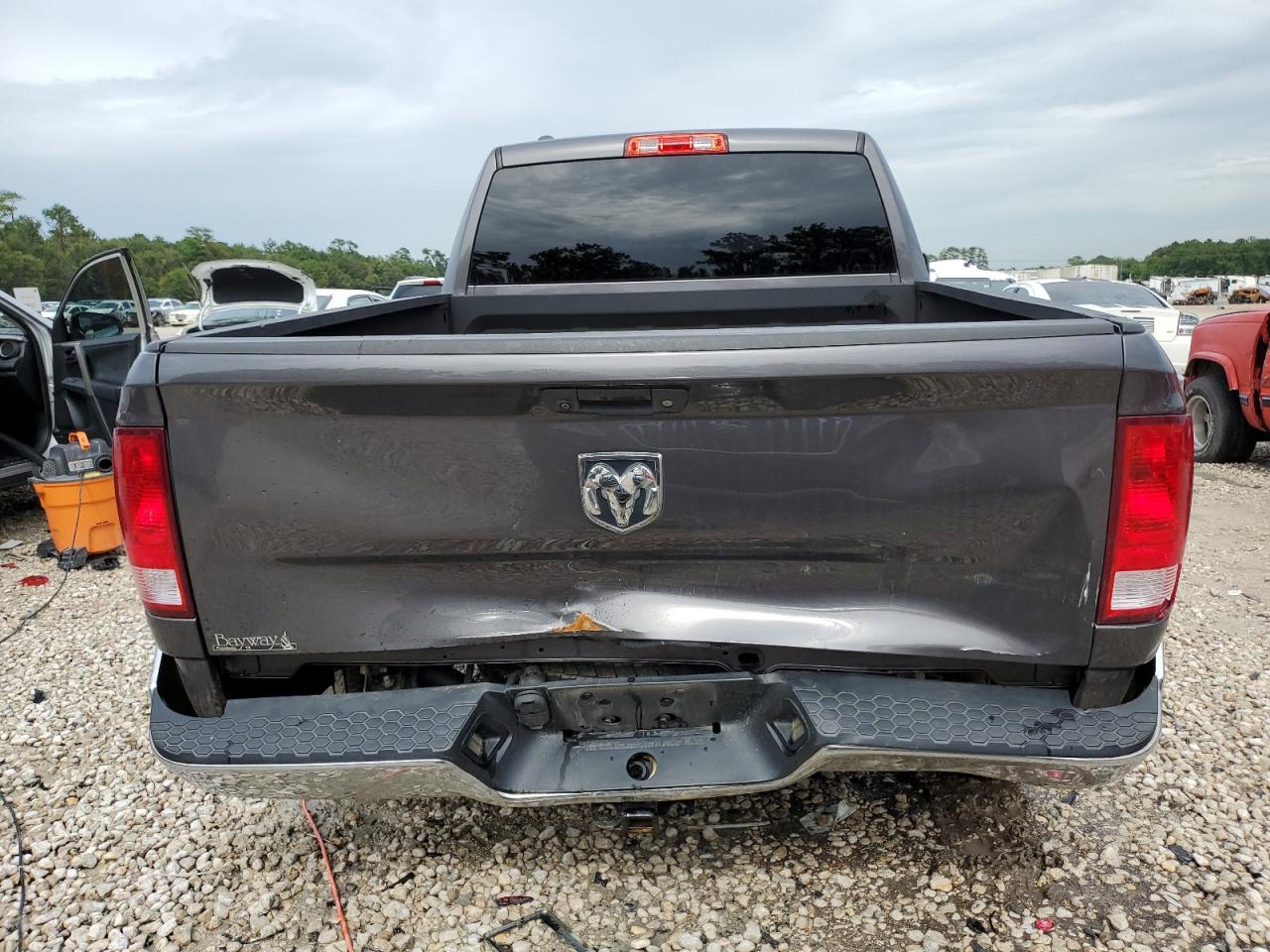 2018 Ram 1500 St VIN: 1C6RR6FG5JS325616 Lot: 62292294