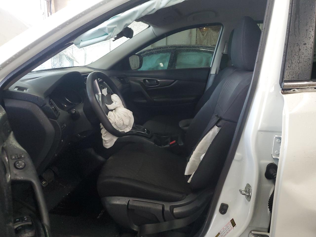 2019 Nissan Rogue S VIN: 5N1AT2MTXKC800104 Lot: 64353784