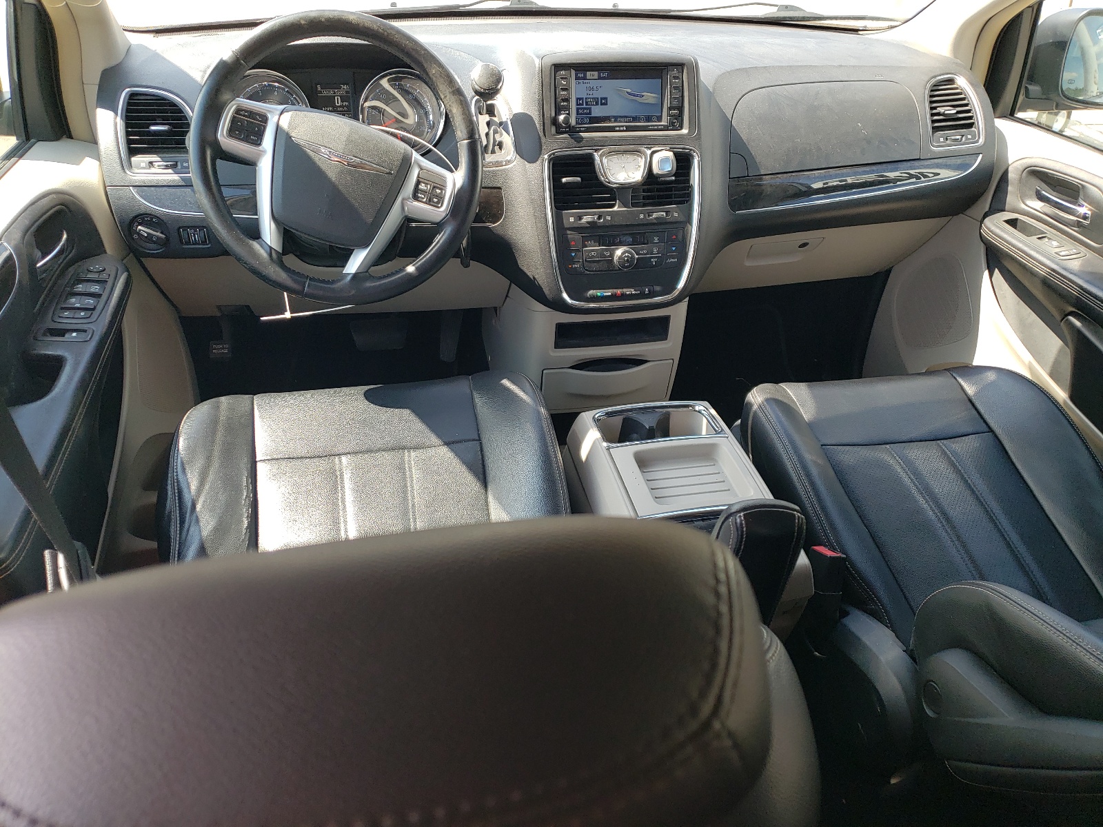 2C4RC1BGXCR338739 2012 Chrysler Town & Country Touring