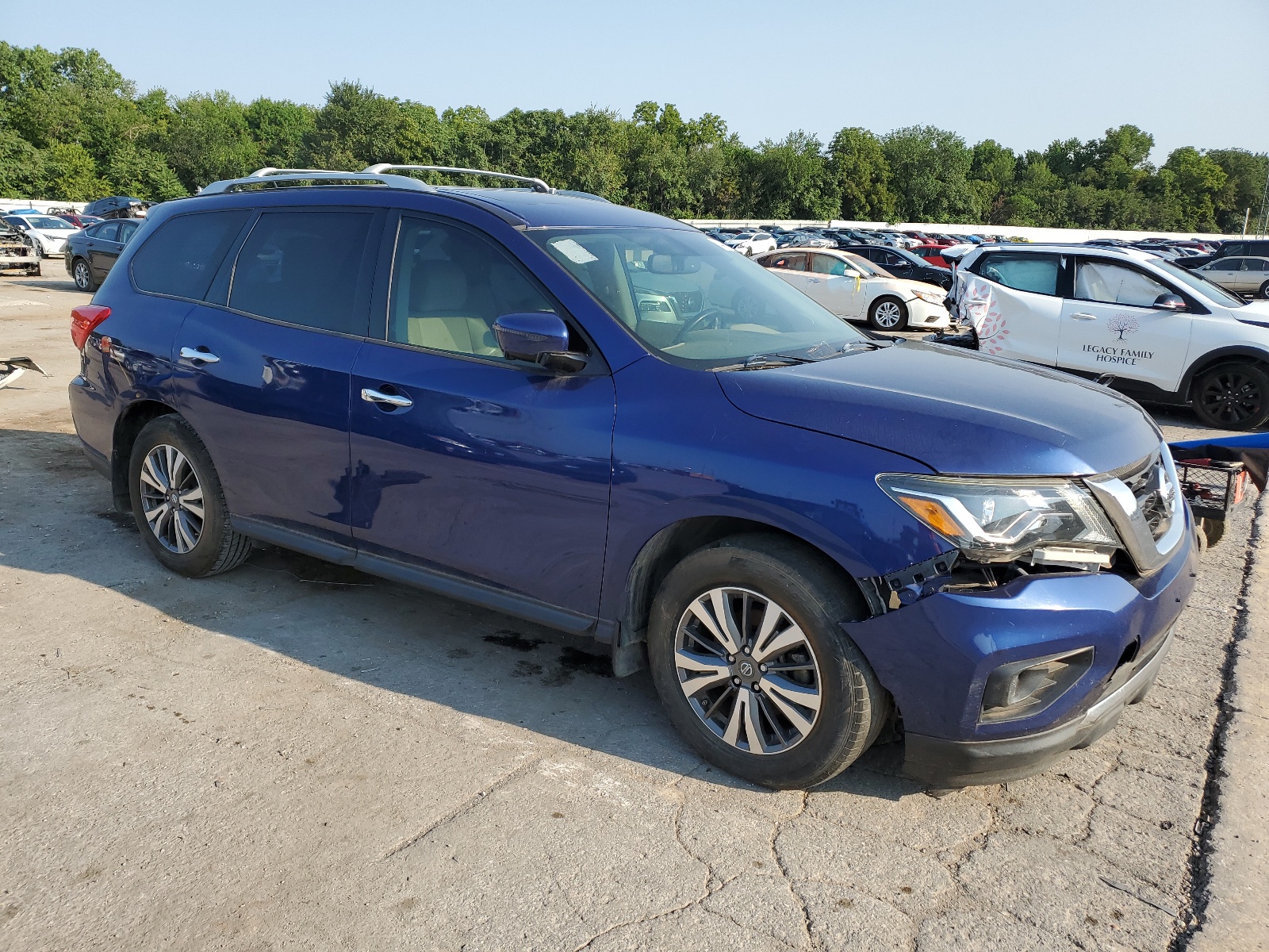 2017 Nissan Pathfinder S vin: 5N1DR2MN0HC622046