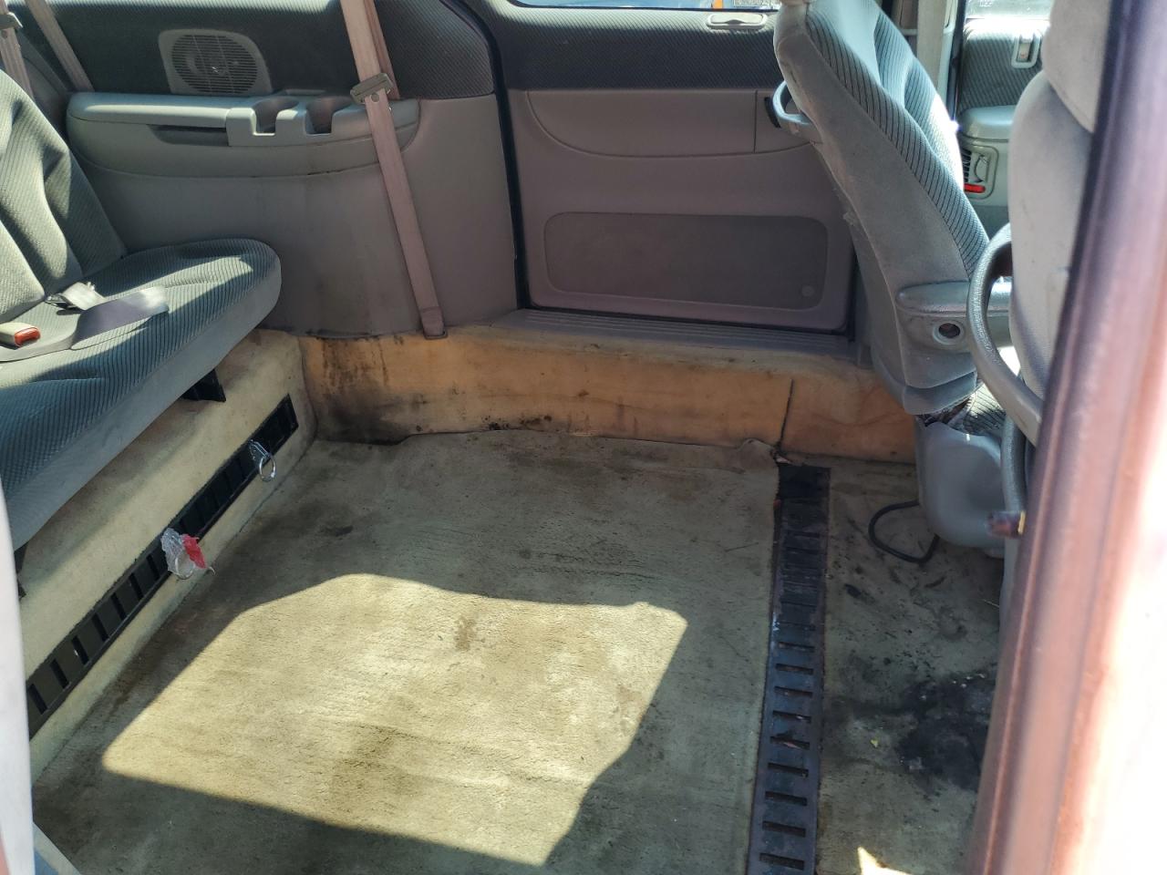 1996 Dodge Grand Caravan Le VIN: 1B4GP54R8TB465213 Lot: 62725624