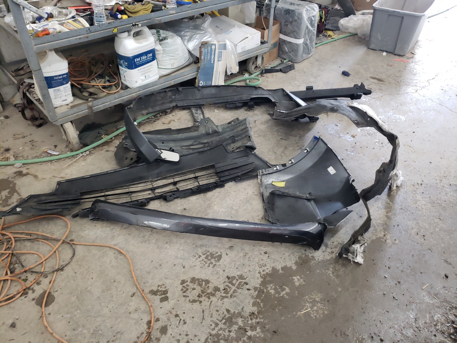 JTMBFREVXJJ182124 2018 Toyota Rav4 Le