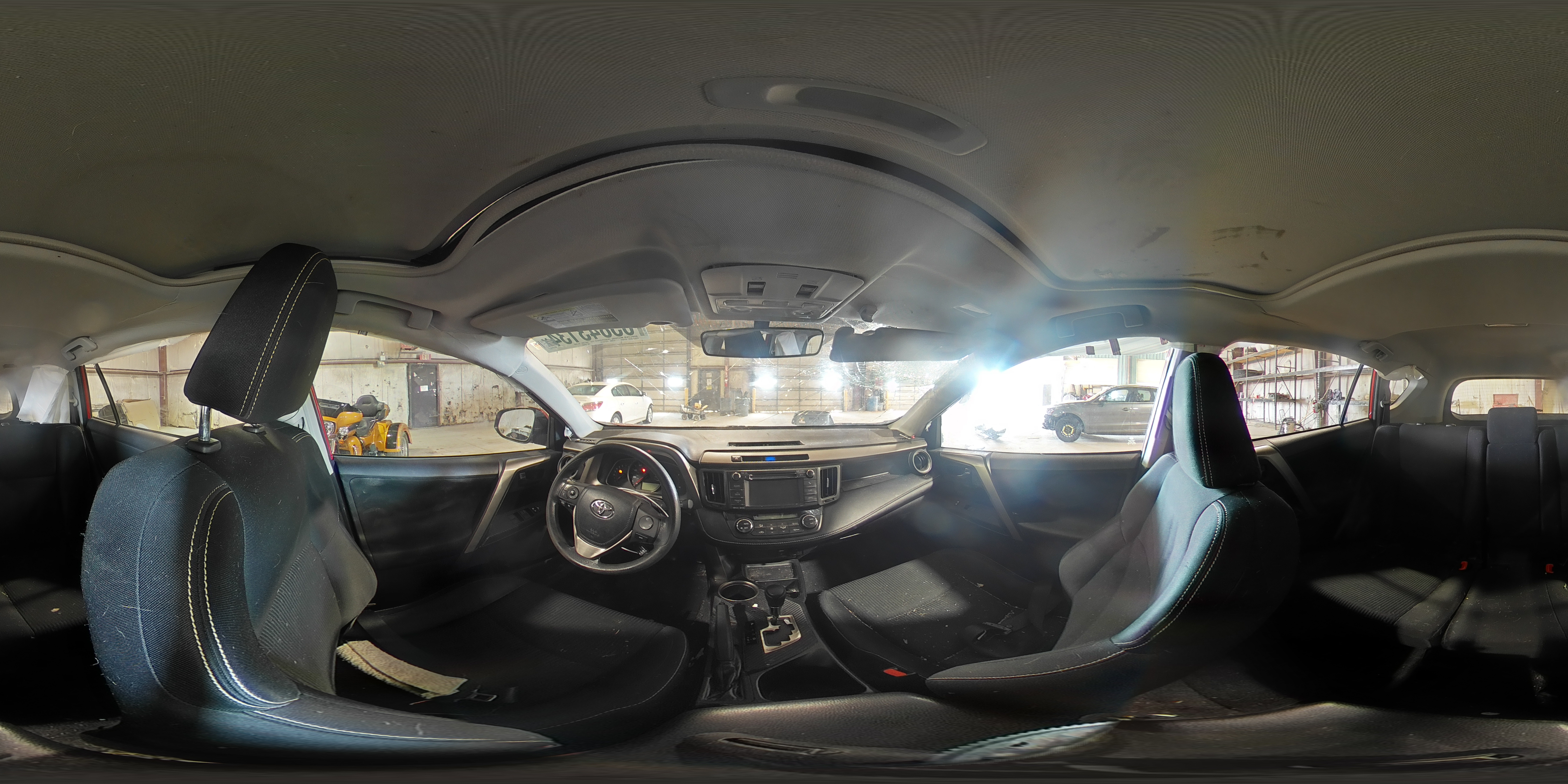 2013 Toyota RAV 4 - Image 13