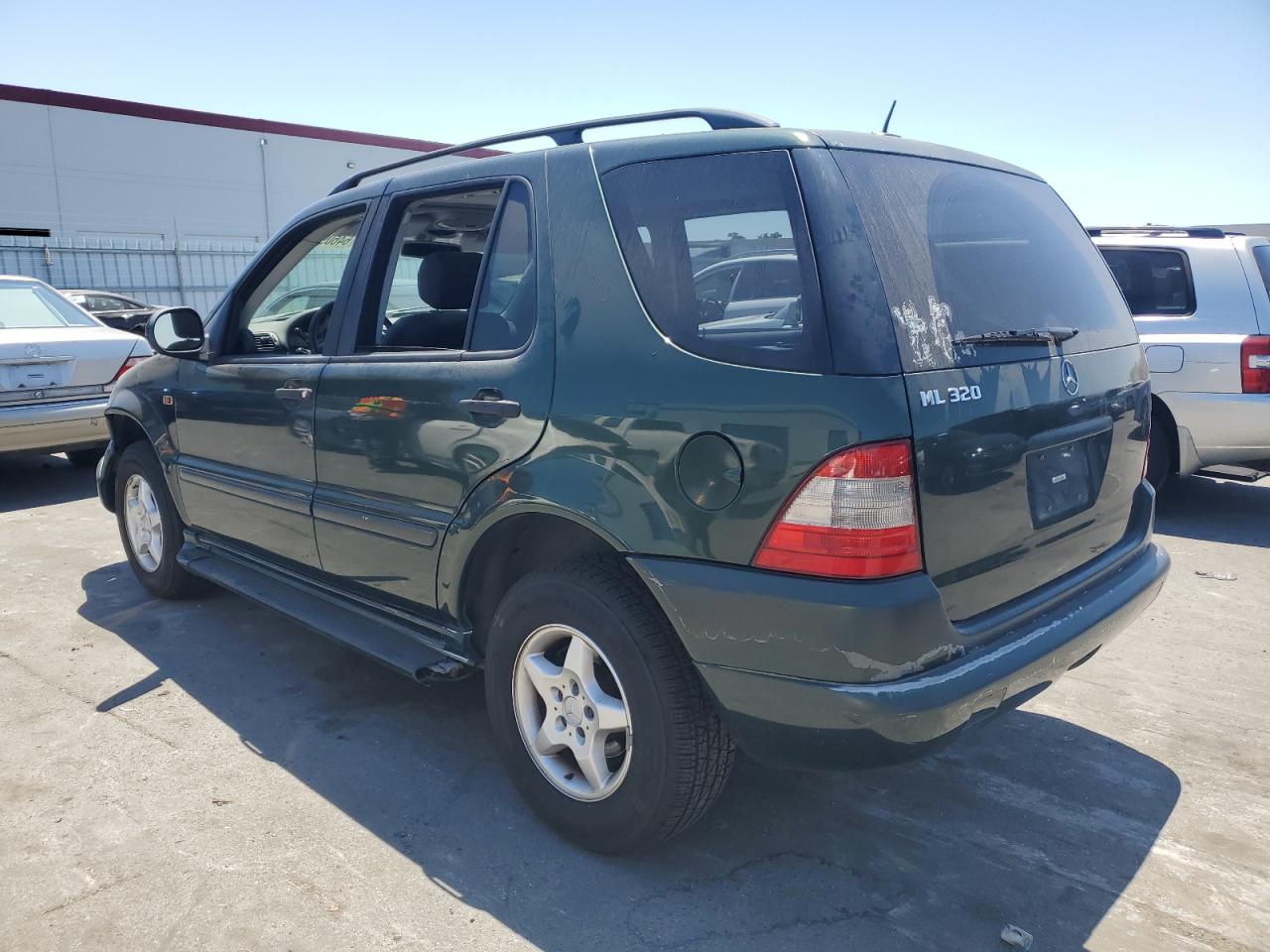 2000 Mercedes-Benz Ml 320 VIN: 4JGAB54E1YA179765 Lot: 64609204