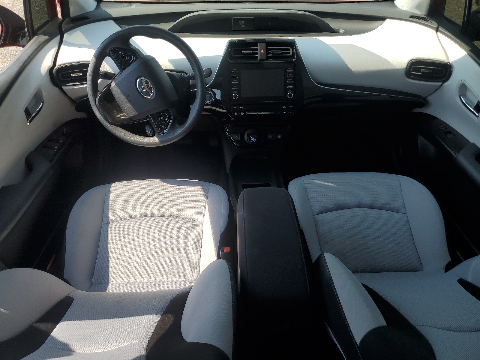 JTDKARFU1L3117576 2022 Toyota Prius L