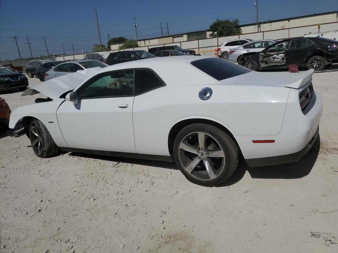 2019 Dodge Challenger - Image 2