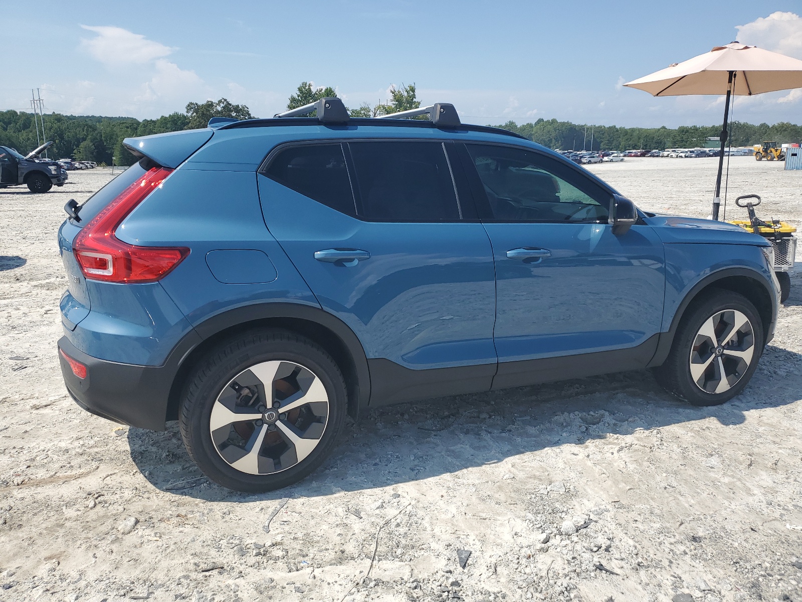 2023 Volvo Xc40 Plus vin: YV4L12UL6P2062752