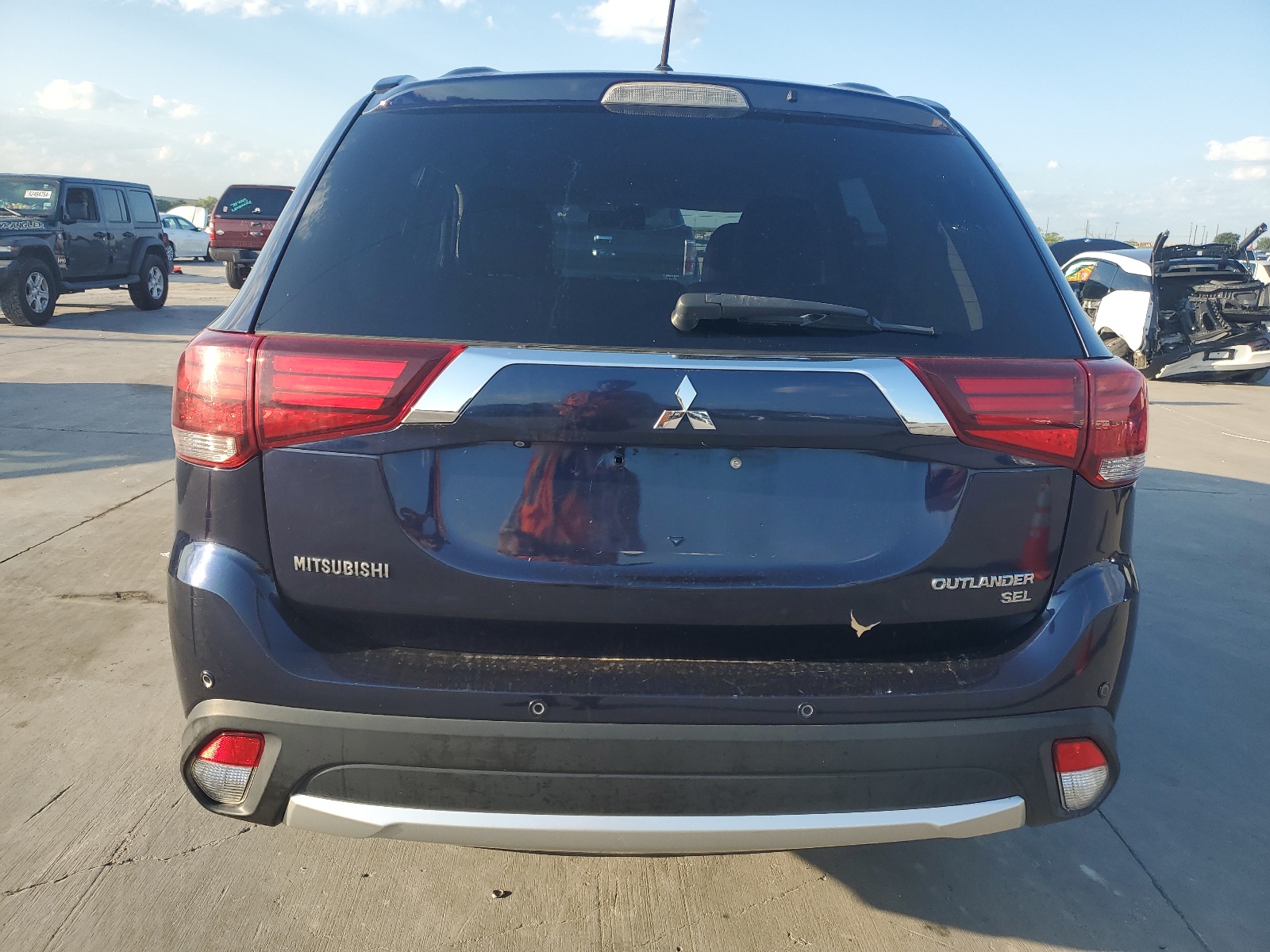 2016 Mitsubishi Outlander Se vin: JA4AZ3A38GZ005628