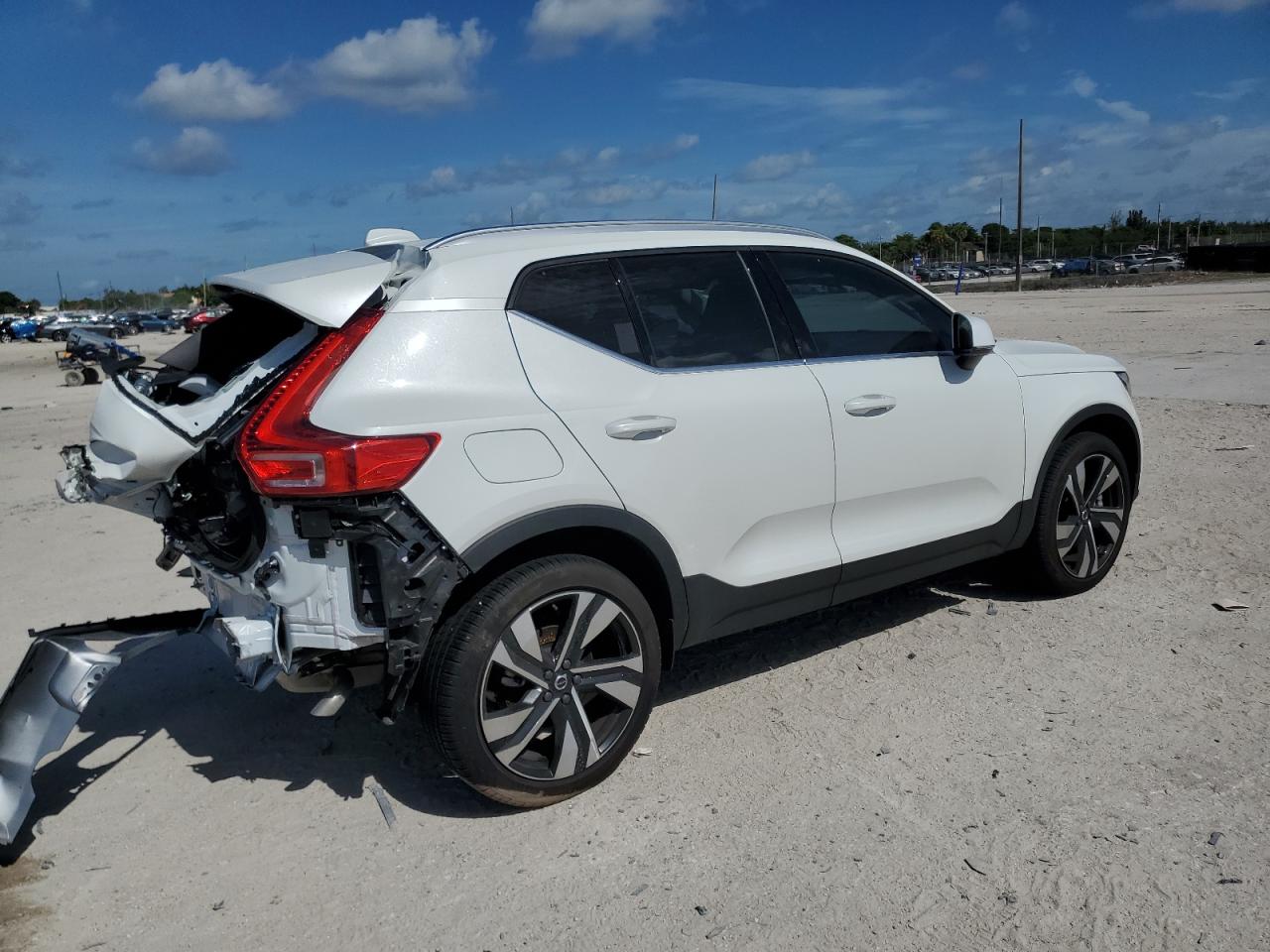 2024 Volvo Xc40 Plus VIN: YV4L12UE1R2347461 Lot: 63441924