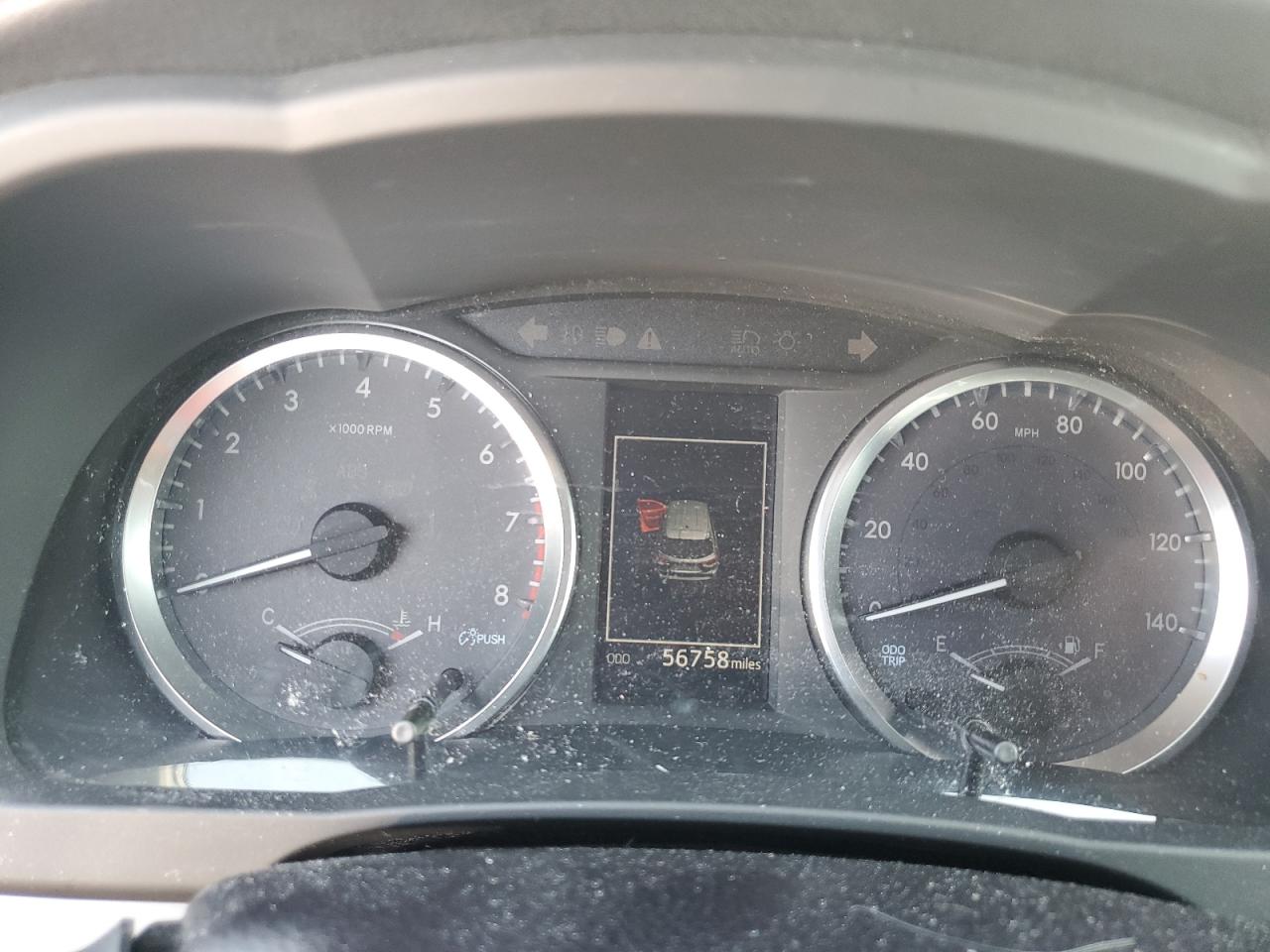 2018 Toyota Highlander Le VIN: 5TDBZRFH8JS906525 Lot: 65647634