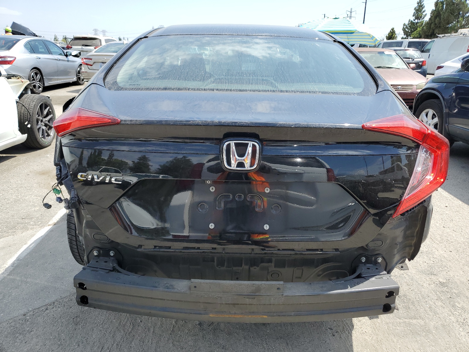 2018 Honda Civic Lx vin: 2HGFC2F5XJH508751