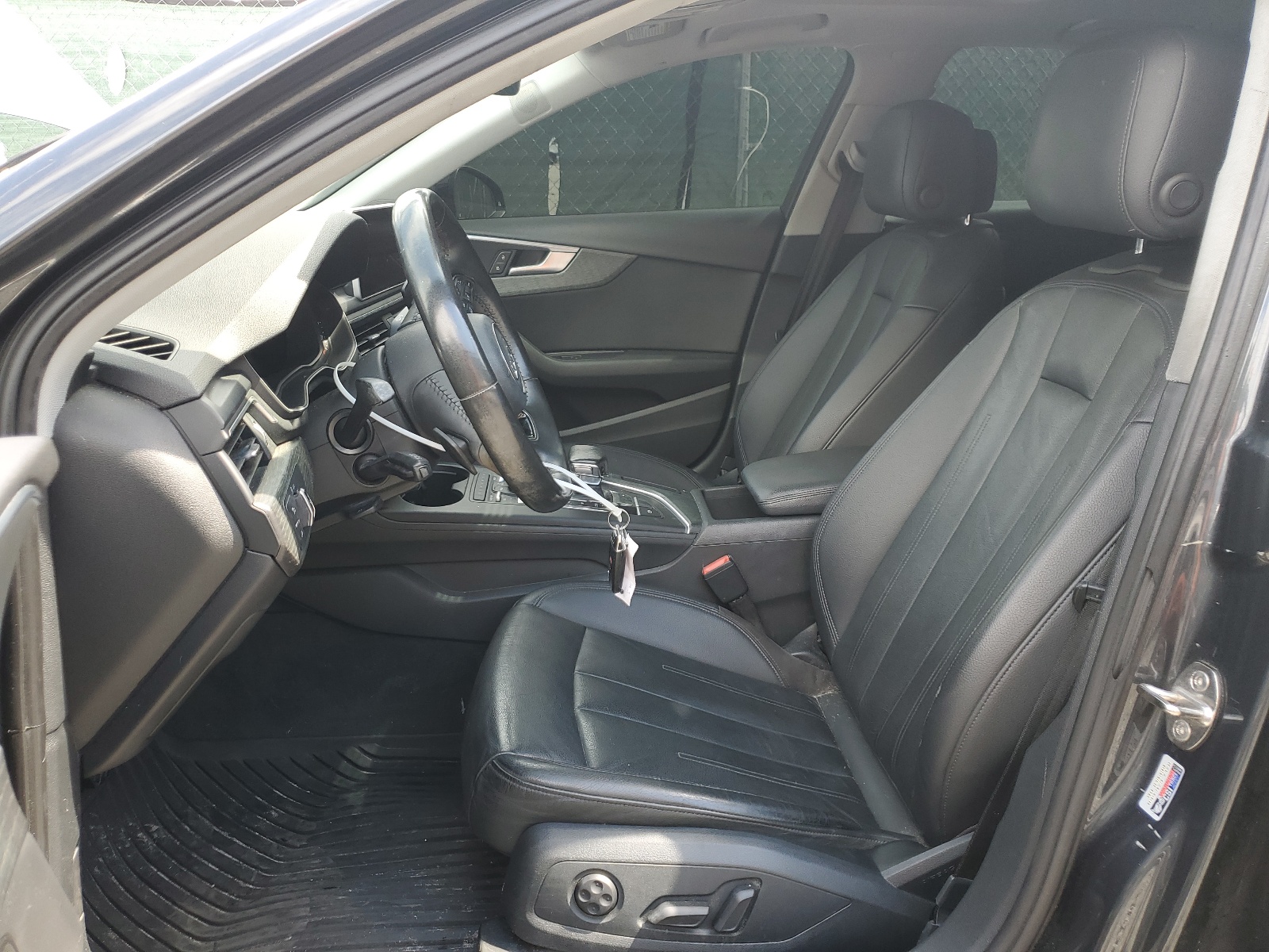 WAUENAF45HN029285 2017 Audi A4 Premium Plus