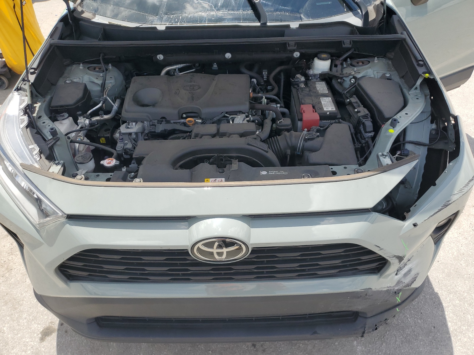 2T3W1RFV0LC069738 2020 Toyota Rav4 Xle