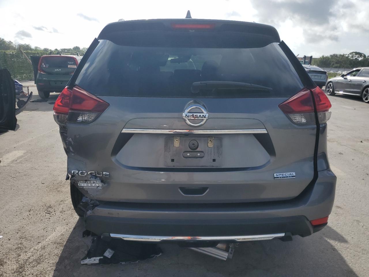 2019 Nissan Rogue S VIN: 5N1AT2MT1KC744005 Lot: 64585224