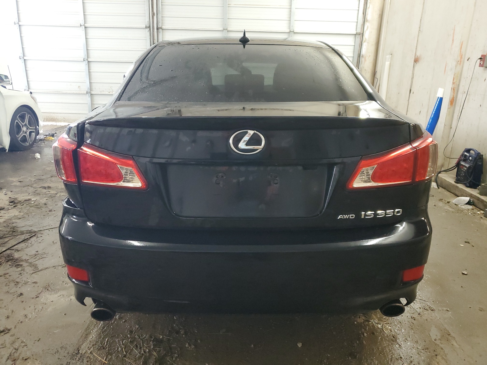 JTHCE5C29B5001337 2011 Lexus Is 350