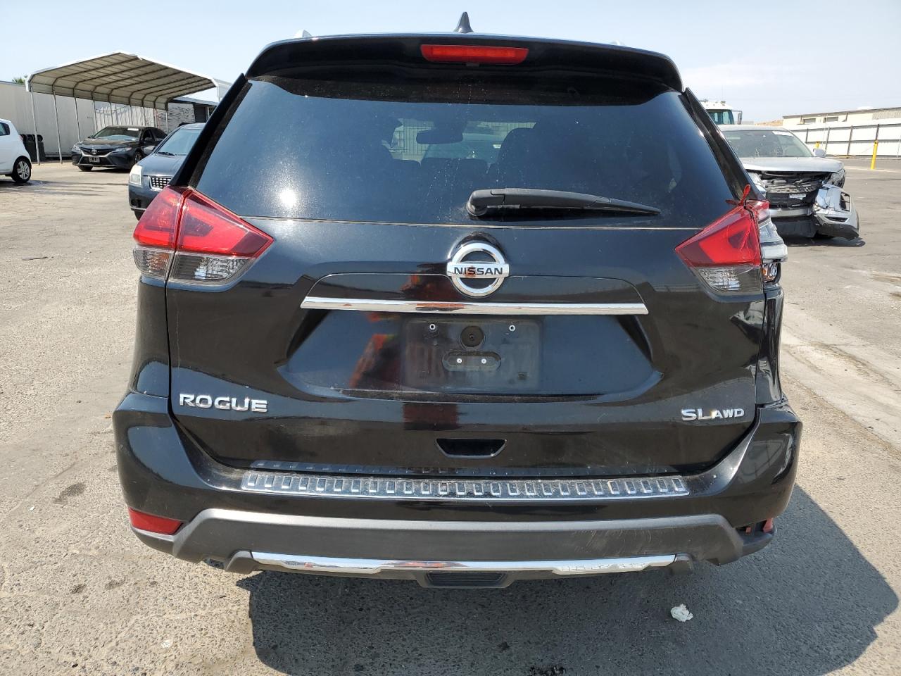 2017 Nissan Rogue Sv VIN: 5N1AT2MVXHC773481 Lot: 64486394