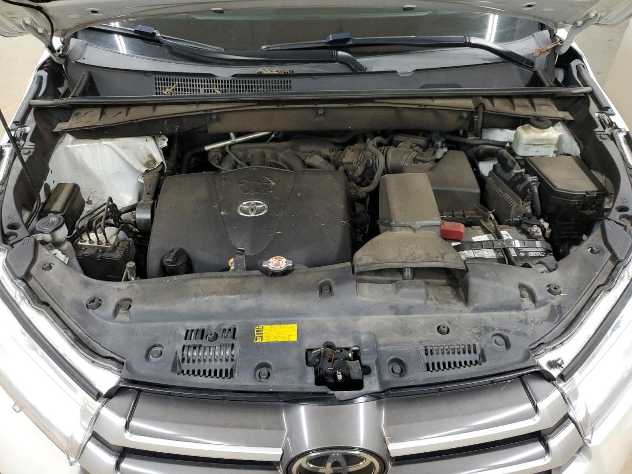 2018 Toyota Highlander Se VIN: 5TDKZRFH5JS536439 Lot: 65092274