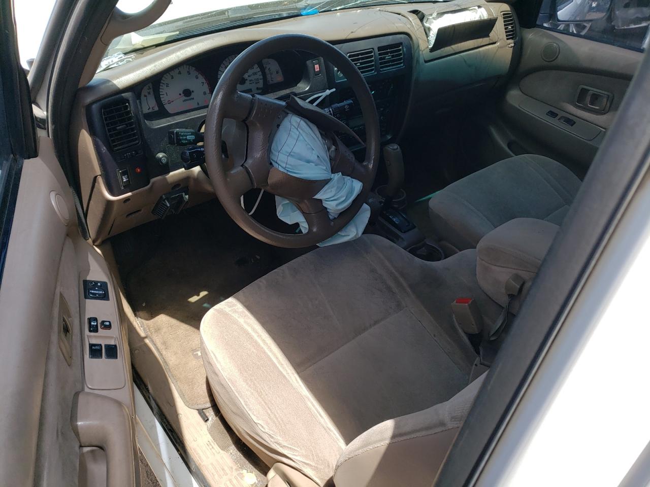 2002 Toyota Tacoma Xtracab VIN: 5TEWN72N32Z038984 Lot: 62116154