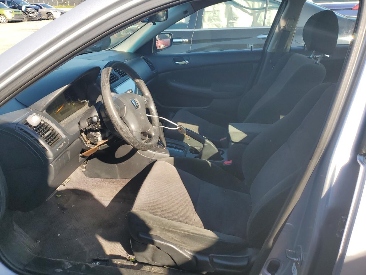 2005 Honda Accord Lx VIN: 1HGCM56435A128731 Lot: 61771244