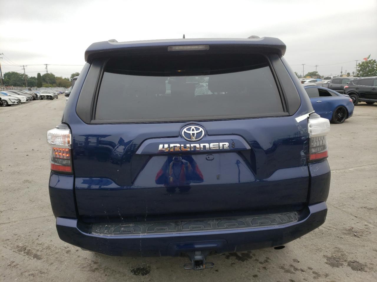 2021 Toyota 4Runner Sr5 vin: JTEFU5JR1M5250473