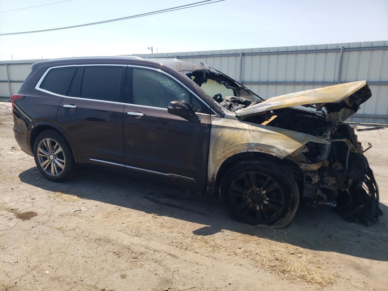 2021 Cadillac XT6 - Image 4