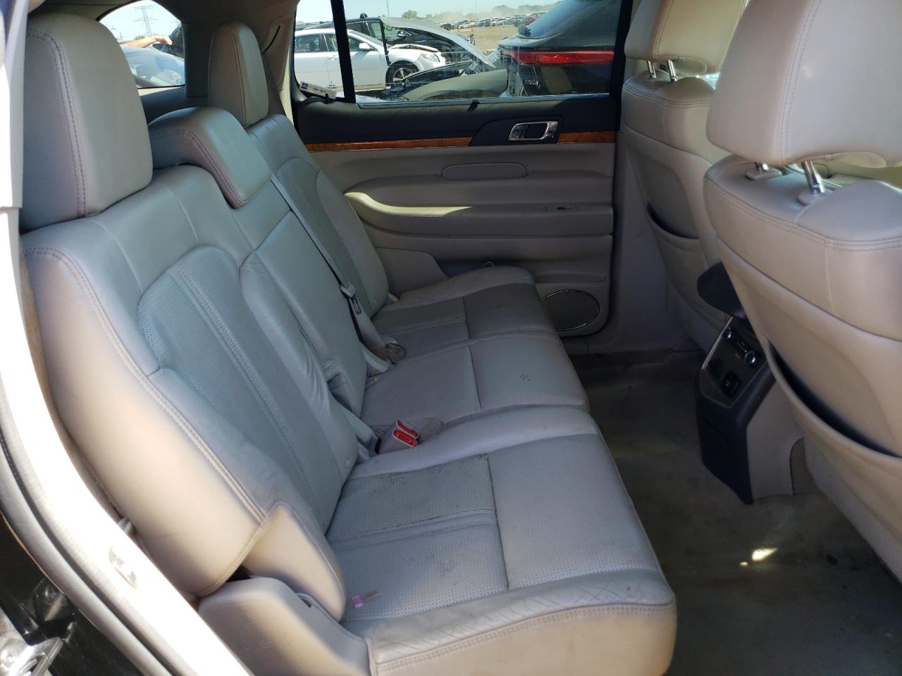 2010 Lincoln Mkt VIN: 2LMHJ5FR1ABJ11658 Lot: 61321474