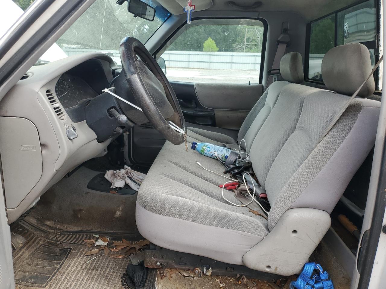 1998 Ford Ranger VIN: 1FTYR10UXWUC23049 Lot: 62124494