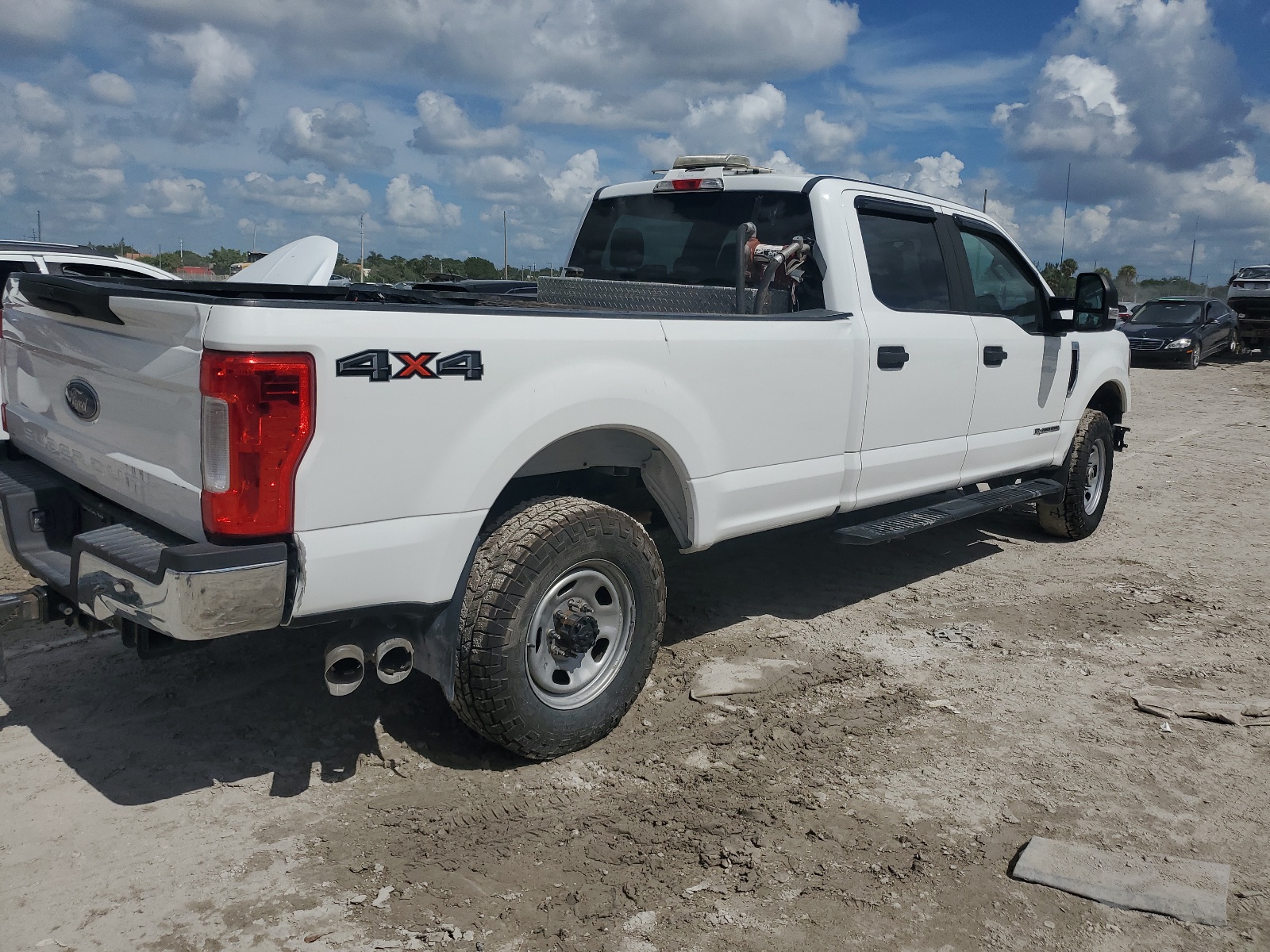 2018 Ford F350 Super Duty vin: 1FT8W3BT5JEC73644