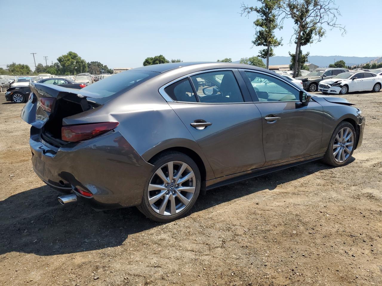 2021 Mazda 3 Preferred VIN: 3MZBPACLXMM252418 Lot: 62574764