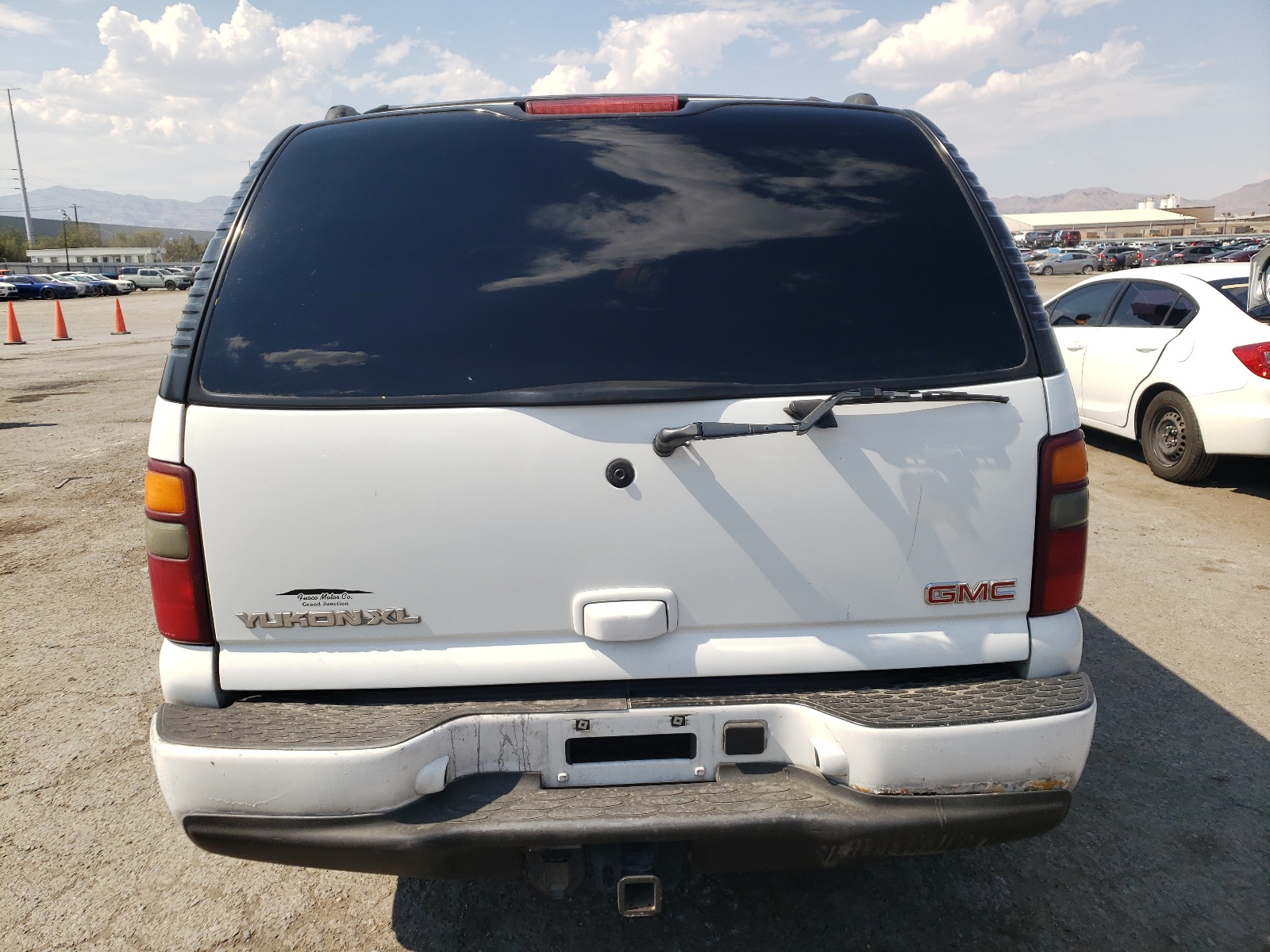 1GKFK66U03J319533 2003 GMC Yukon Xl Denali