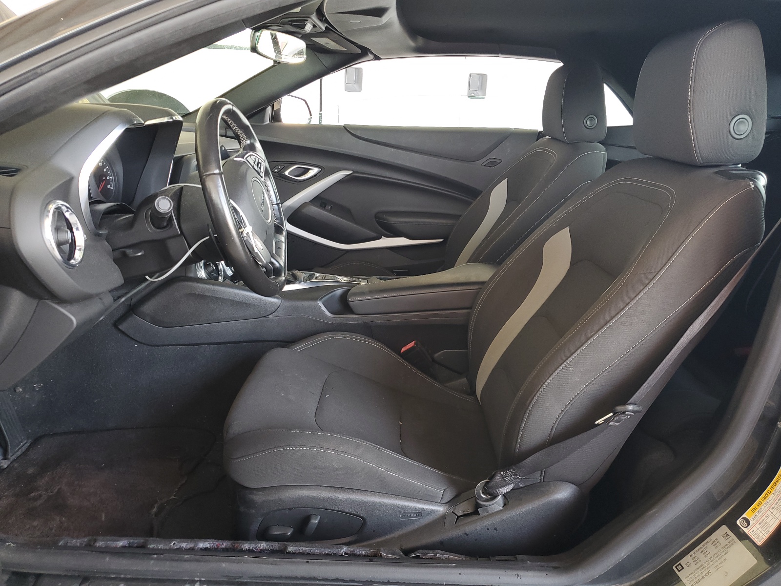 1G1FB3DX4J0142942 2018 Chevrolet Camaro Lt