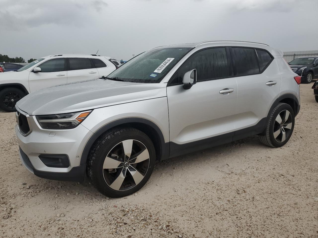 2019 Volvo Xc40 T5 Momentum VIN: YV4162UK5K2074089 Lot: 63554434