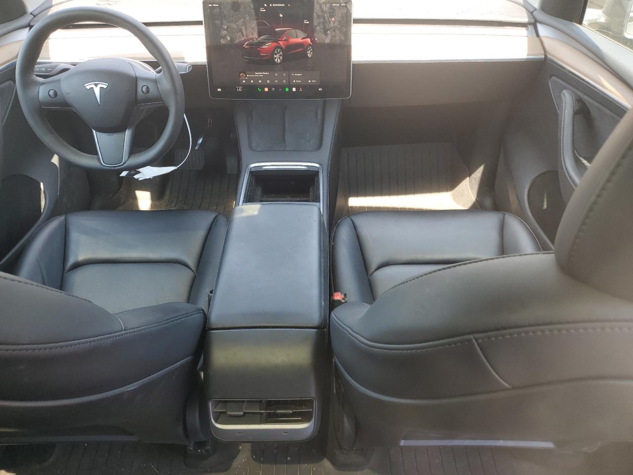 7SAYGAEE3NF544397 2022 Tesla Model Y