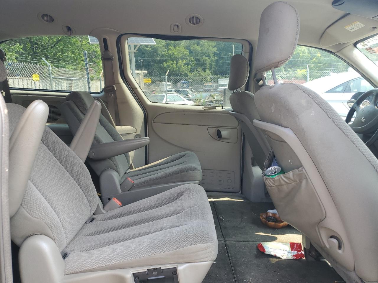 2005 Dodge Grand Caravan Se VIN: 2D4GP24R65R145560 Lot: 64779764