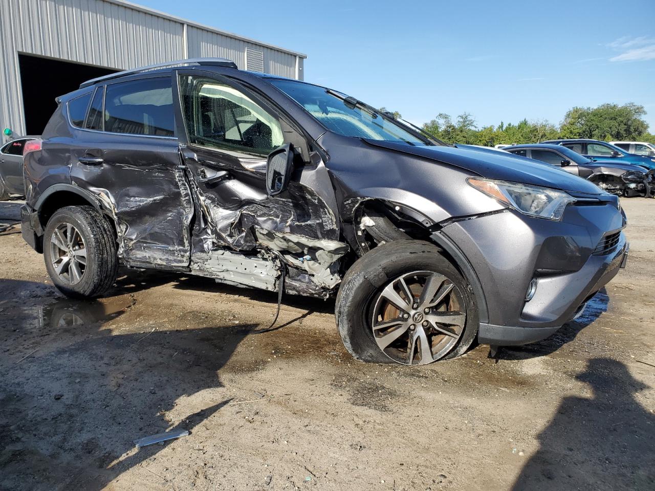 2017 Toyota Rav4 Xle VIN: JTMRFREV6HJ702859 Lot: 63454154