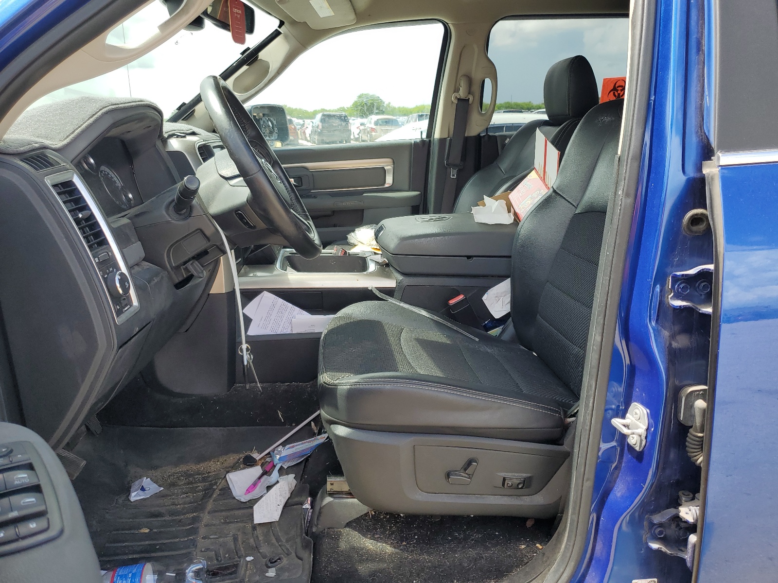 1C6RR6LT3HS662345 2017 Ram 1500 Slt