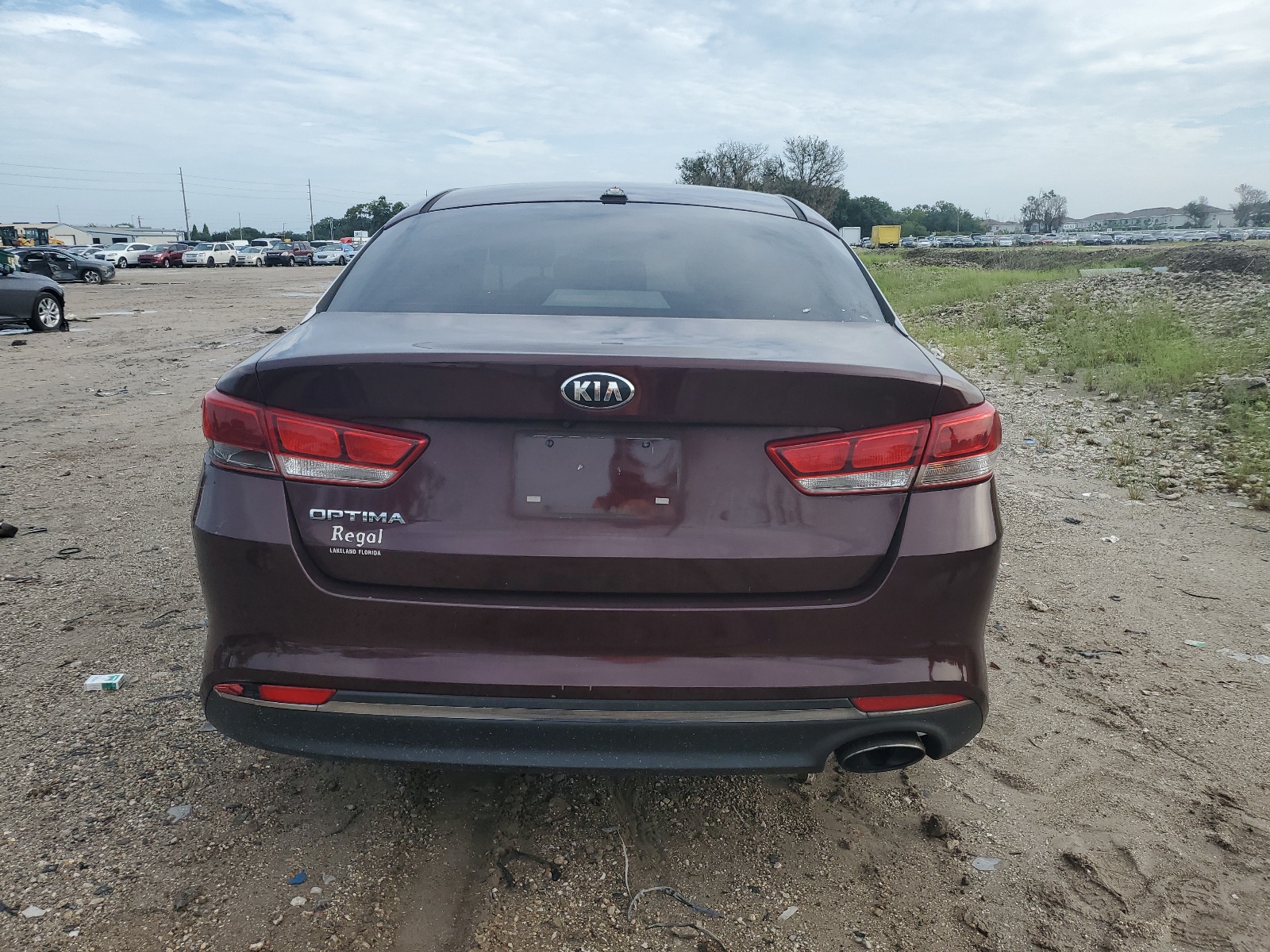 2017 Kia Optima Lx vin: 5XXGT4L36HG121757