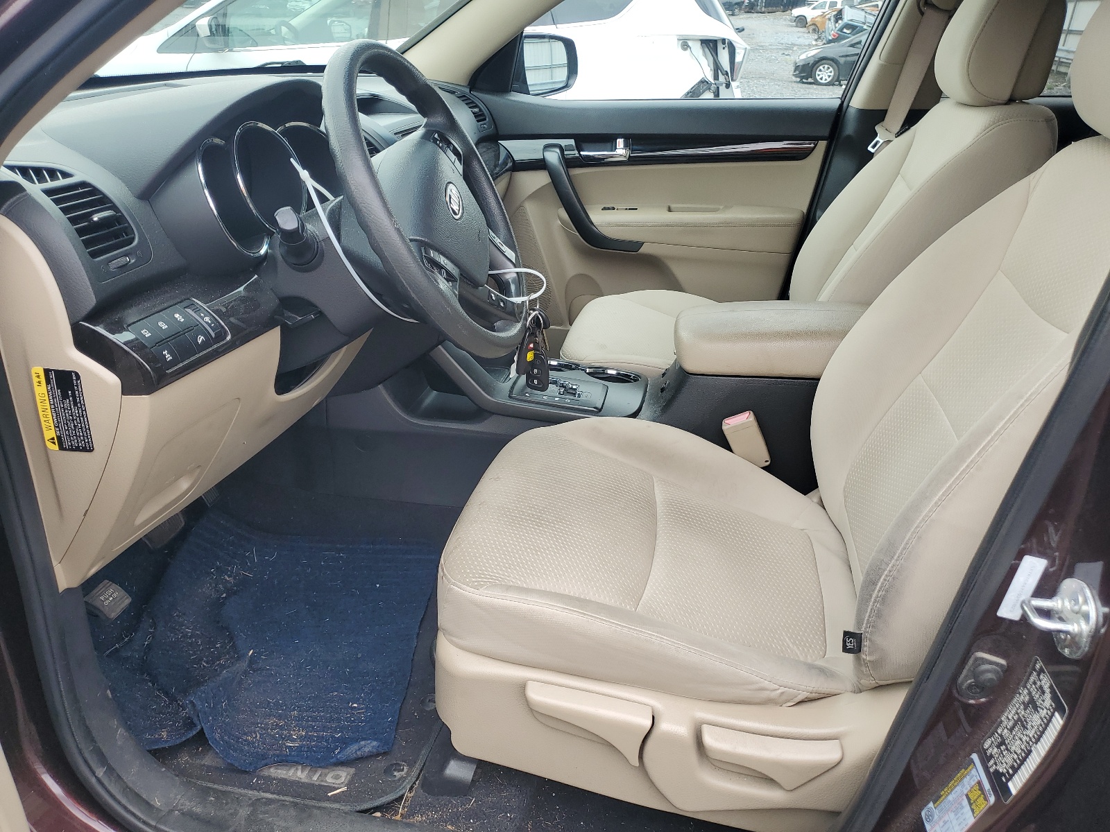 5XYKTCA6XCG295823 2012 Kia Sorento Base