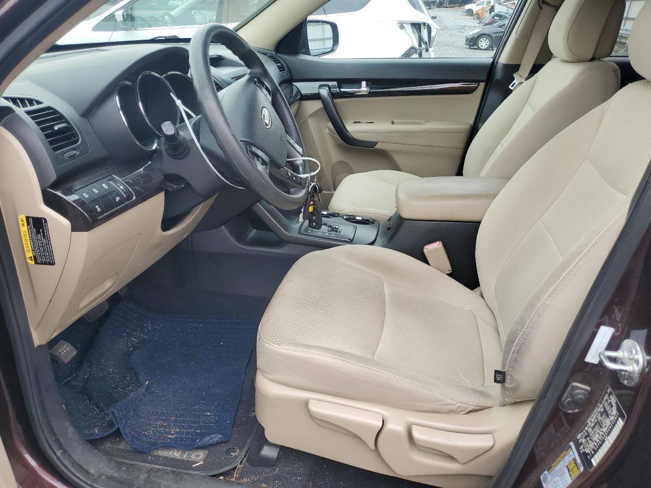 2012 Kia Sorento Base VIN: 5XYKTCA6XCG295823 Lot: 64678584