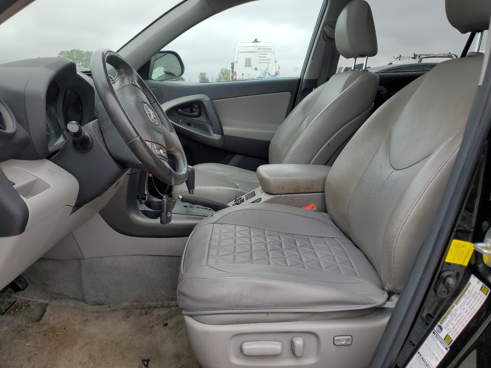 2T3DF4DV7BW150375 2011 Toyota Rav4 Limited