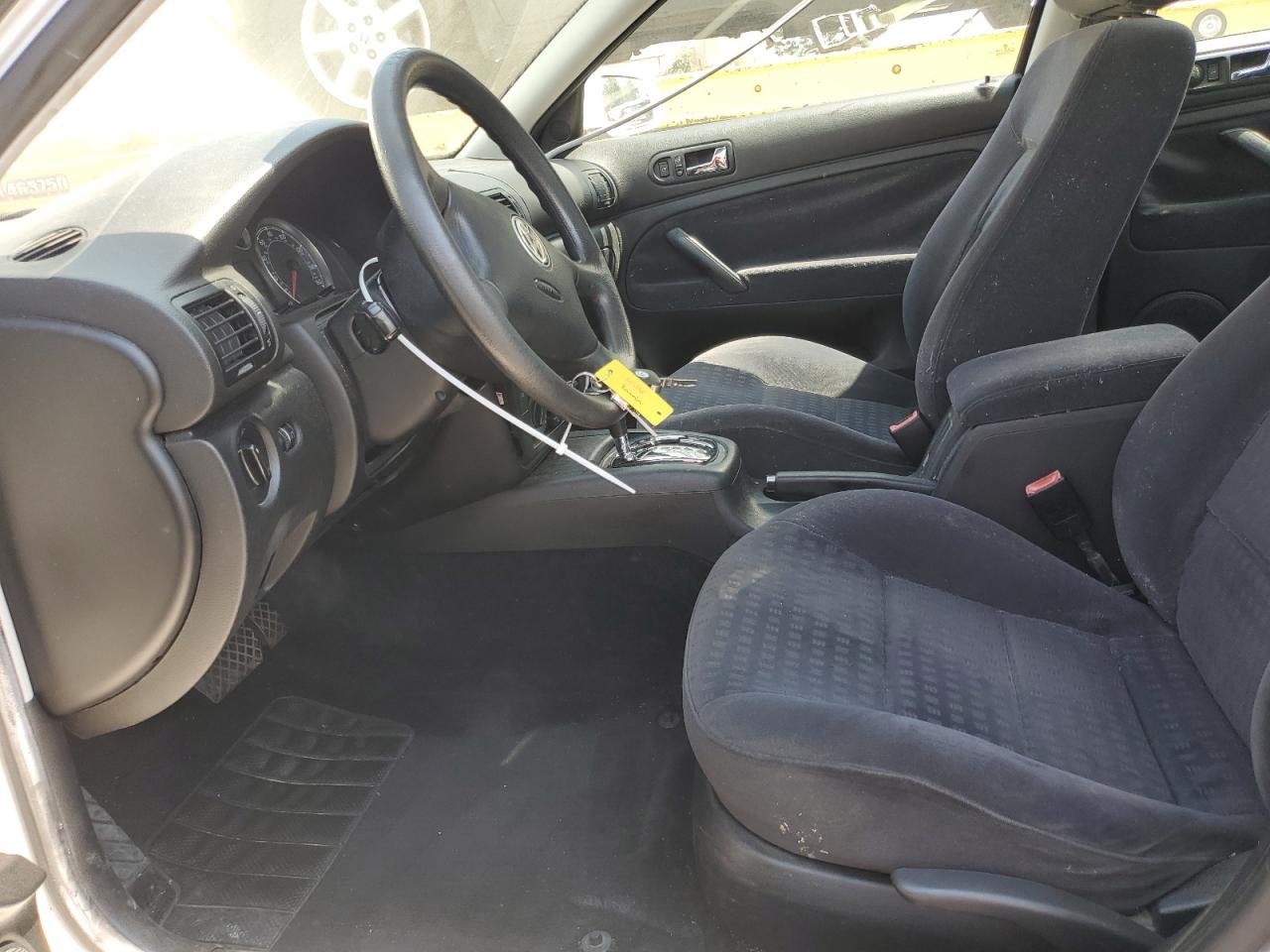 2001 Volkswagen Passat Gls VIN: WVWPD63B61P271124 Lot: 65071864