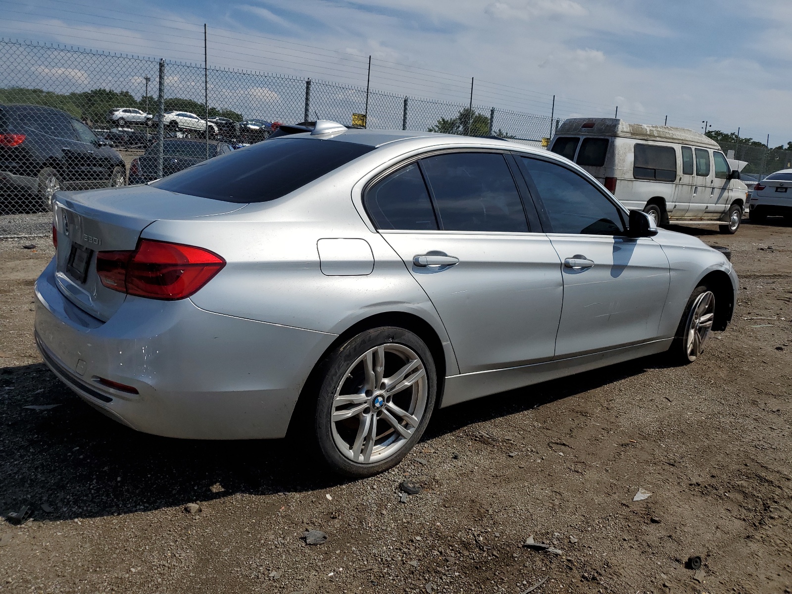 2017 BMW 330 I vin: WBA8B9C56HK676362