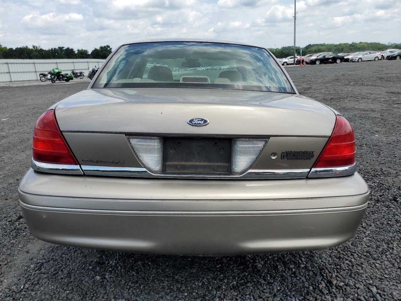 2004 Ford Crown Victoria Lx VIN: 2FAFP74W04X150474 Lot: 61272014
