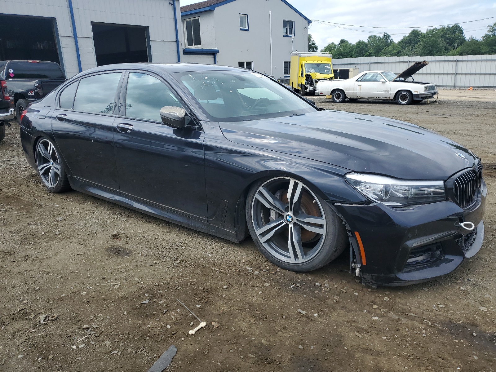 2016 BMW 740 I vin: WBA7E2C58GG548345