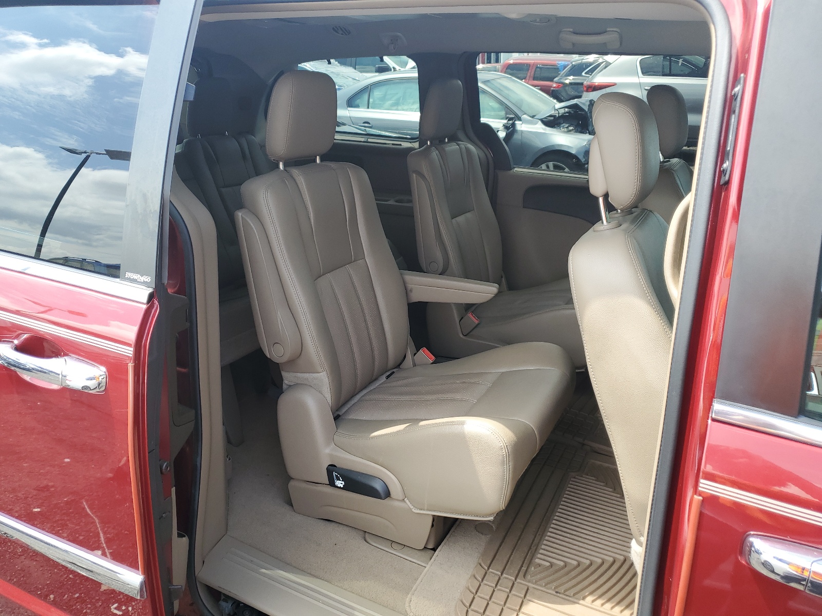 2C4RC1CG9ER311145 2014 Chrysler Town & Country Touring L