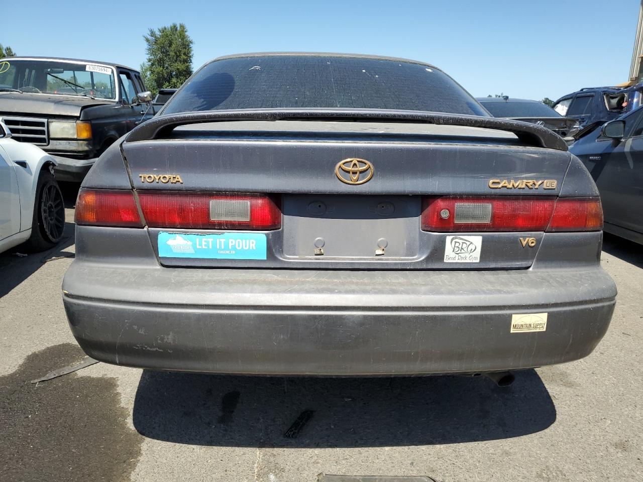 1998 Toyota Camry Ce VIN: JT2BF22K9W0113559 Lot: 63702644