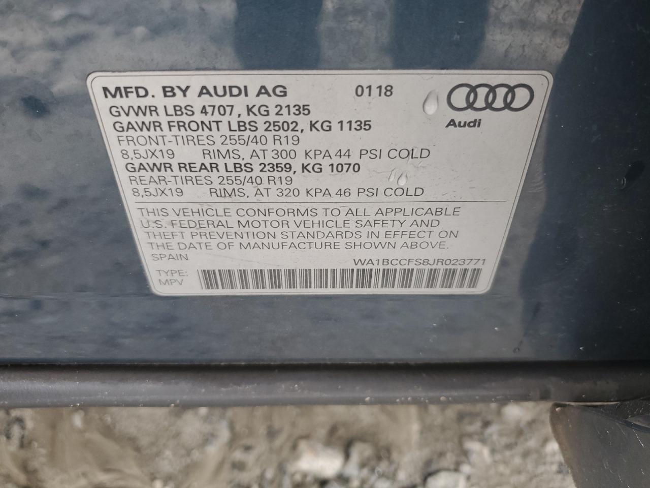 WA1BCCFS8JR023771 2018 Audi Q3 Premium