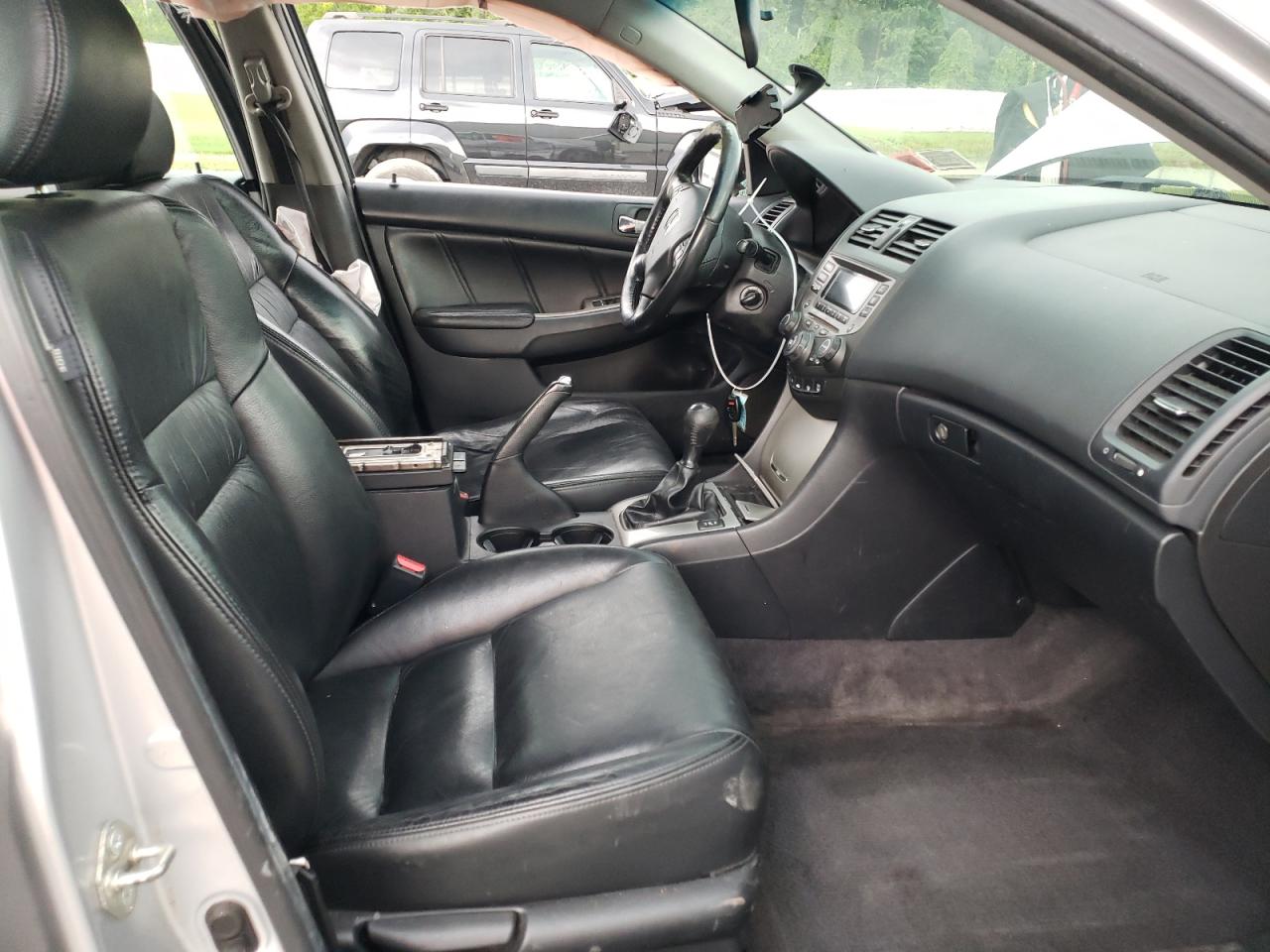 2006 Honda Accord Ex VIN: 1HGCM55856A107353 Lot: 62981024