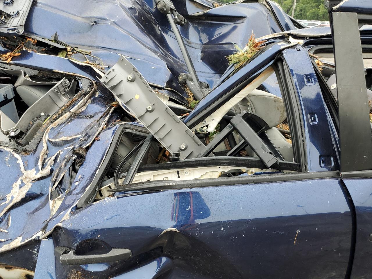 2014 Honda Pilot Lx VIN: 5FNYF4H26EB050294 Lot: 63985784