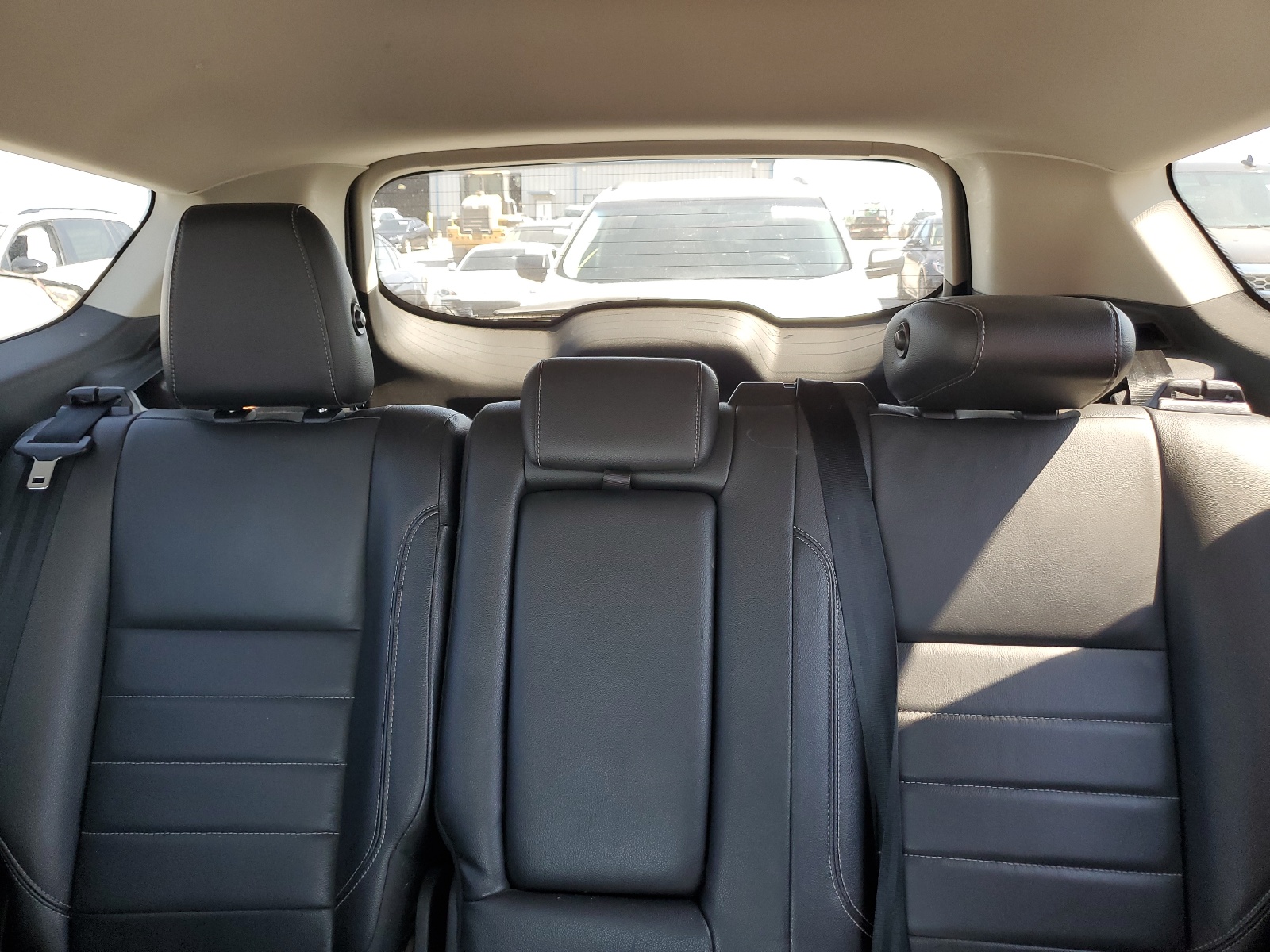 1FMCU9J9XFUB70379 2015 Ford Escape Titanium